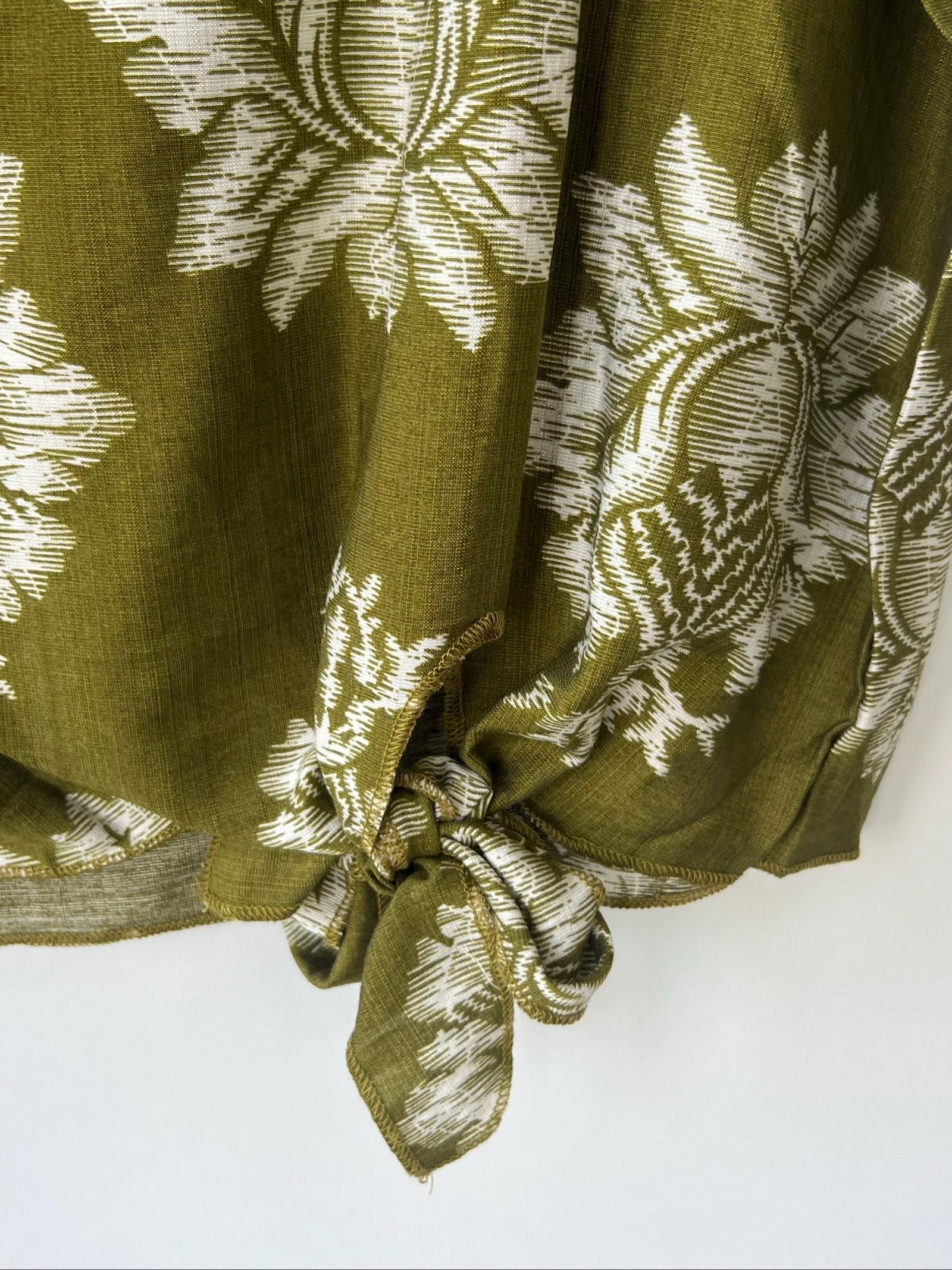 🌿 Blusa estampada com laço | Tamanho M/L 🤍 – photo 4